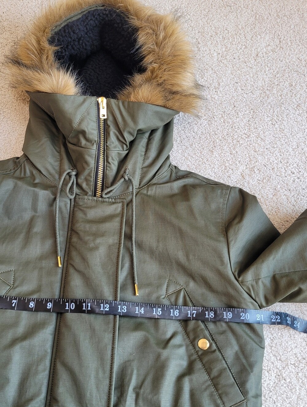EUC J.Crew Perfect Winter Parka Eco-Friendly Primaloft Size M - Picture 9 of 13
